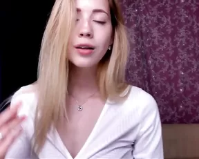 emmi_rosee Chaturbate jeans shorts live cam liveporn livesex