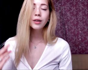 emmi_rosee Chaturbate jeans shorts live cam liveporn livesex