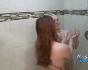 alliebaymfc 4 lesbian girl shower free show livesex