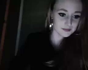 So pretty italian brunette girlfriend make hell of a blowjob in home,!damn!