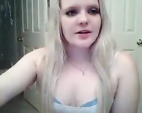 Sexy BBW lady dancing and teasing