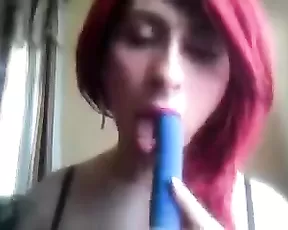 Petite babe sucking very deeply