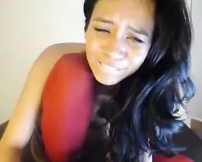 Juicy teen fingers her pussy