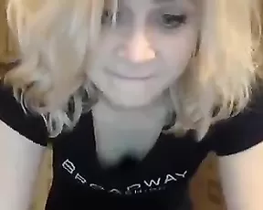 Dark haired babe licking up her lover before fucking