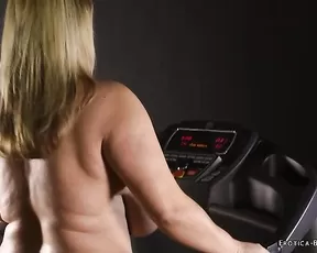 eroticababes charley green treadmill wobble bum show premium manyvids liveporn livesex