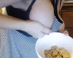 Lanna Amidala breast milk pumping show premium liveporn livesex1