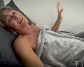 fififoxxfantasies mom amp son share bed fucks pov show liveporn video