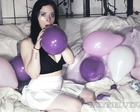 ValyrieLutka blowing balloons non pop looner asmr show premium liveporn livesex1