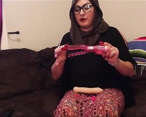 Goddess Siham muslim wife discovers anal show premium liveporn livesex1