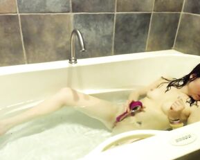 bath cum sexkitteh bathtub fetish orgasms show free manyvids liveporn video