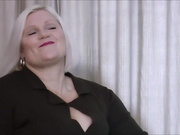 LaceyStarr pizza guy used for sex show premium liveporn livesex1