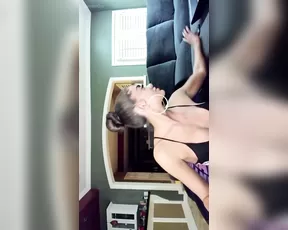 Kylienicole teasing ass and sucks dildo hot mfc 30-12-20