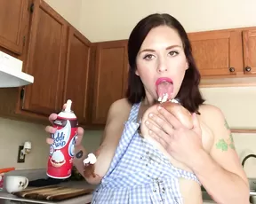 SunnyZass kitchen facial show premium liveporn livesex