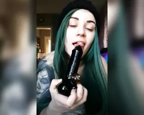 Tinytonitv dick bong suck & smoke show liveporn video
