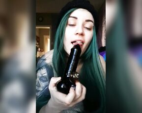 Tinytonitv dick bong suck & smoke show liveporn video