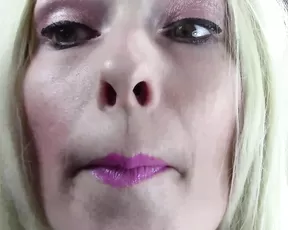 Mia fox nose stretching and fetish face pinching mouth show free manyvids liveporn video