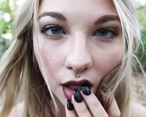 Lilyivy autumn outdoor strip tease premium show liveporn video manyvids