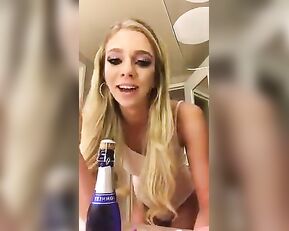 Tiffany Watson opens the champagne premium free cam snapchat & manyvids liveporn livesex