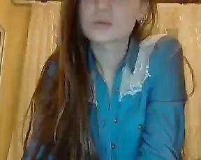 Pretty brunette milf make awezone webcam fun my friends,enjoy