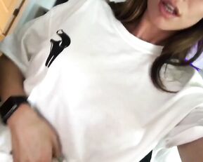 Aidra Fox shows her Tits premium free cam snapchat & manyvids liveporn livesex1