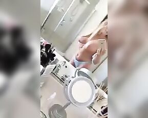 Alexis Adams in the bathroom premium free cam snapchat & manyvids liveporn livesex1