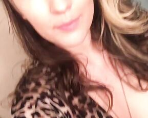 Shauna Skye nude in a bathrobe premium free cam snapchat & manyvids porn videos