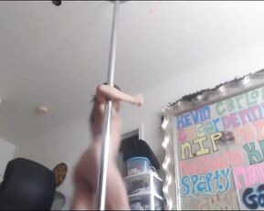 Sexyjalyn18 poledancing ass feet workout/gym porn video manyvids