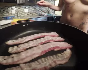 Imyourgfe naked bacon nudity/naked cooking food porn video manyvids