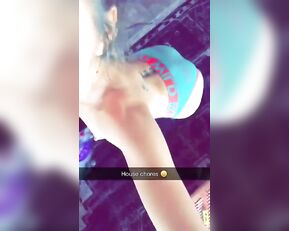 Riley Reid shakes her ass premium free cam snapchat & manyvids porn videos