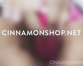 Cinnamon Pink tease porno video