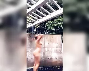 Natalia Starr washes nude in the shower premium free cam snapchat & manyvids porn videos