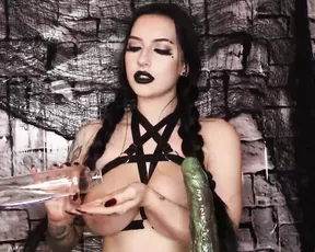 Cubbixoxo Wednesday Addams JOI Cam & Premium Free Porn Livesex
