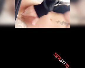 Layna boo quick pussy play in airplane snapchat premium xxx porn livesex1