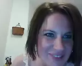 Amateur couple in front of the webcam
