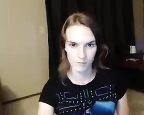 A blonde loves to suck