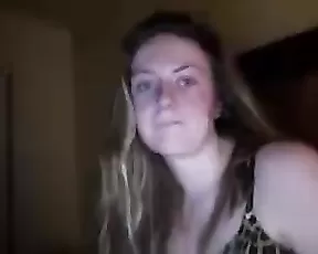 Ginger lady is getting penetrated