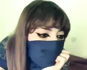 Big tit babe on her knees
