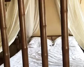 Ariel lies down on the bed premium free cam snapchat & manyvids porn videos