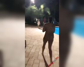 Ariana gray with gia valentine swimming pool show snapchat xxx porn livesex1