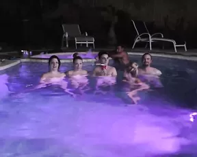Sexxy bunny POV pool BJ with 6ppl watching exhibitionism blowjob porn video manyvids