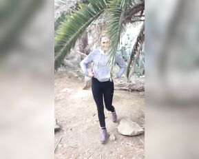 Mia Malkova peed near a palm tree premium free cam snapchat & manyvids porn livesex1
