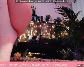 LaraLoxley anal plug MFC nude webcams
