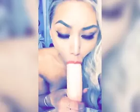 Gwen Singer dildo blowjob snapchat free