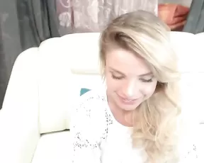 Small ass babe is getting penetrated