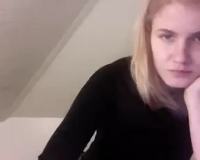 A blond dude gets his lover's cunt all over