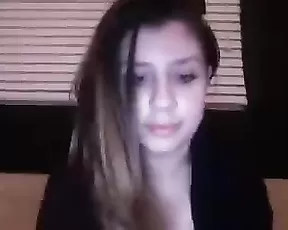 Hot MILF gets banged on webcam show