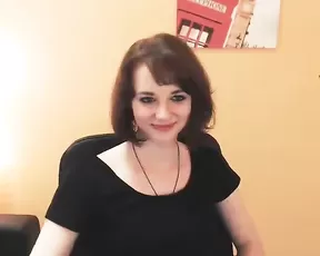 Babe wiht phat ass rides that dude