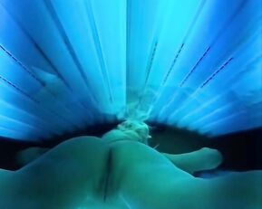 Emma Hix Had little fun the tanning bed haha - onlyfans free porn