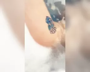 Topaz bathtub teasing - onlyfans free porn