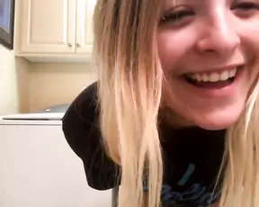 Taylove_xox Chaturbate squirt twerk & masturbation webcam porn